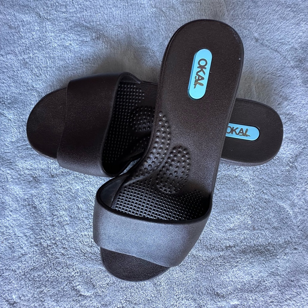 OKA b. Dark Brown Slide Sandals.S. 5.5/6.5/ - Picture 8 of 9